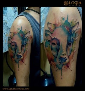 tatuaje-brazo-vaca-color-logia-barcelona-billy   